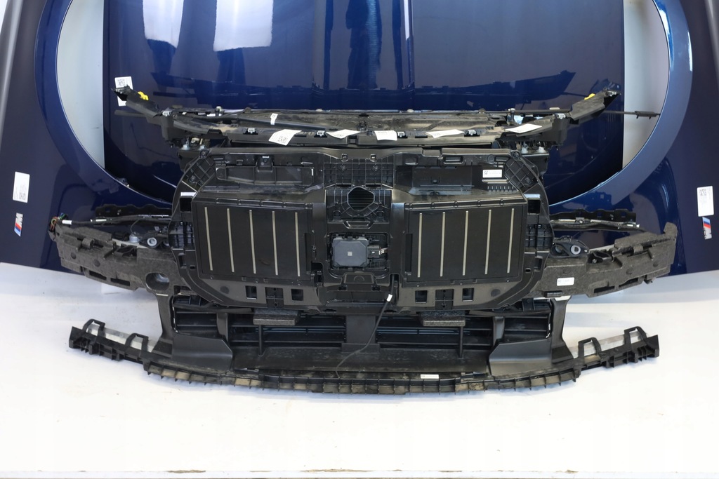 фото №6, Перед bmw g70 i7 капот бампер лампа крила c3z