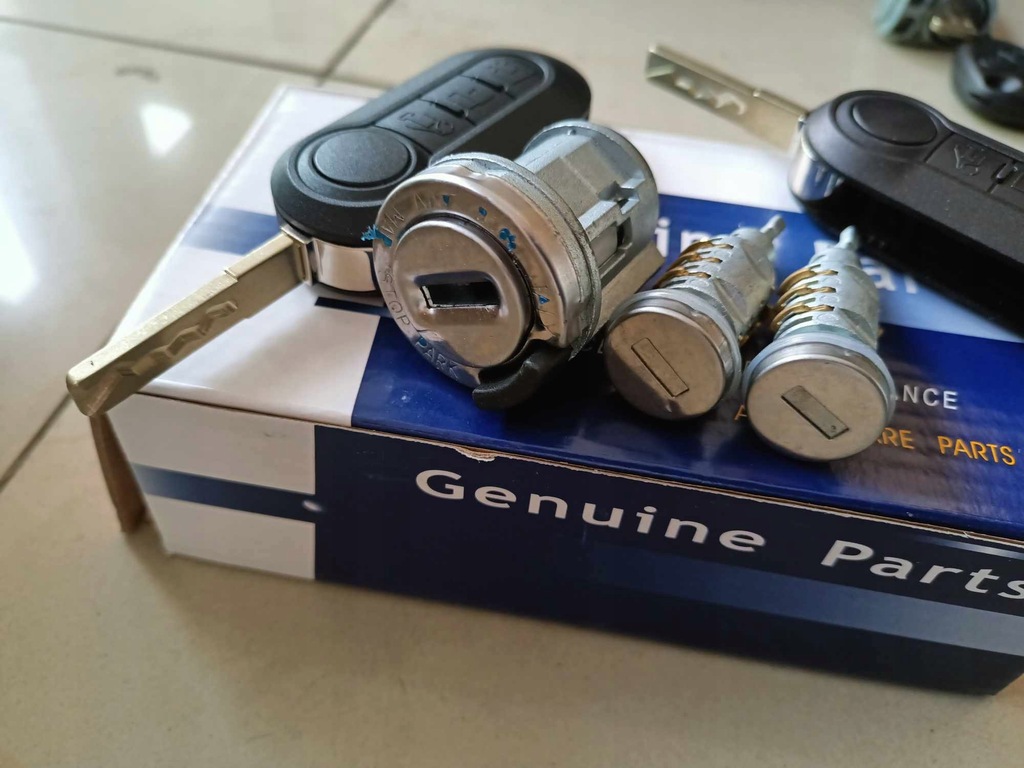 фото №10, Набір замки вкладиші двері замок запалювання ключ pod pilot opel combo d x12 2012-