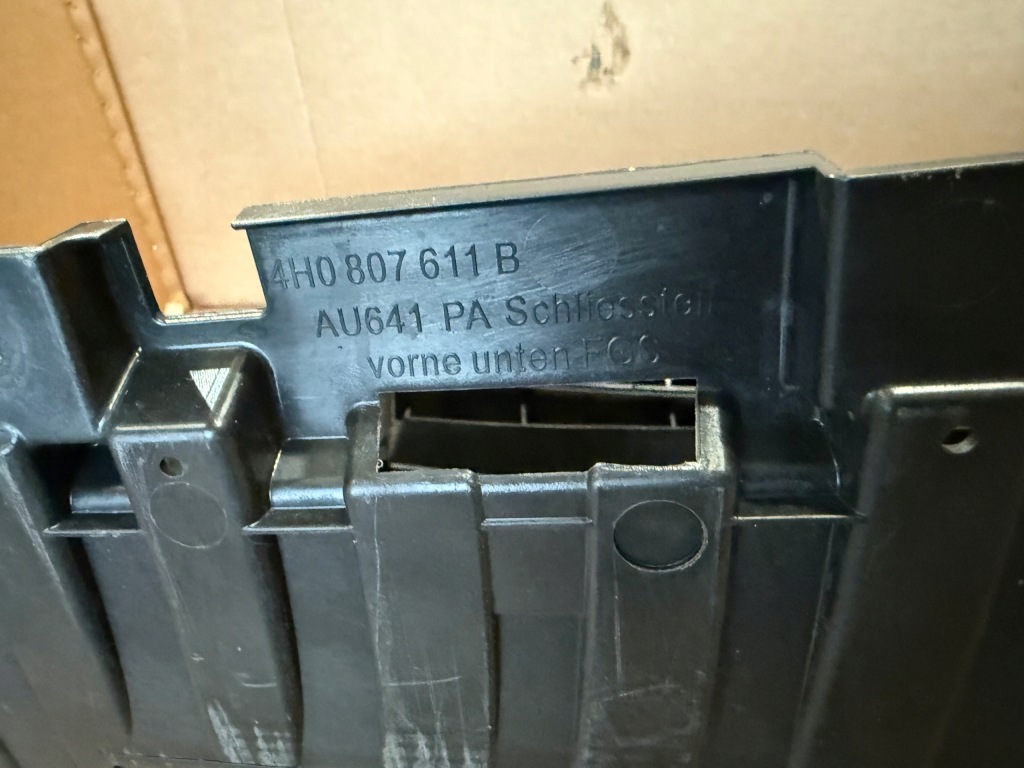 фото №13, Audi a8 d4 lift бампер перед решётка радиатора pdc омыватель комплект orginał lx7r 2016 r