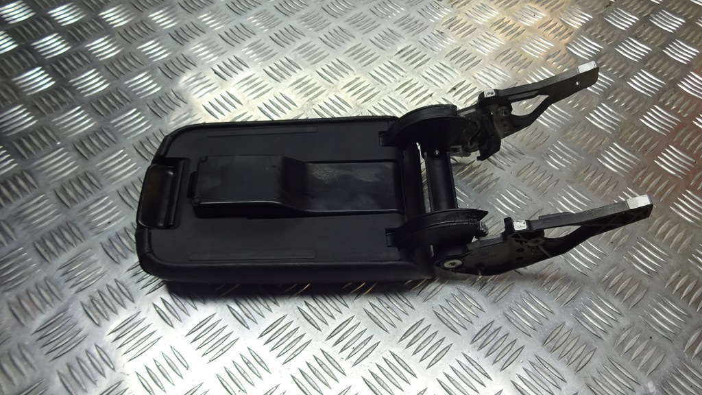 фото №6, Підлокітник vw jetta a6 1.4 hybrid