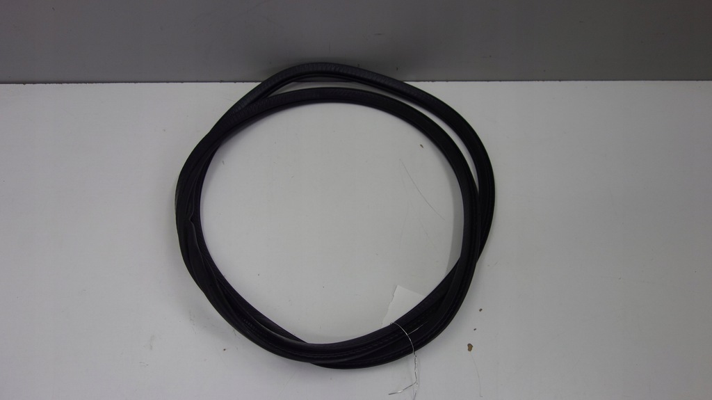 фото №1, Volvo xc40 прокладка кузовна двері 32229215