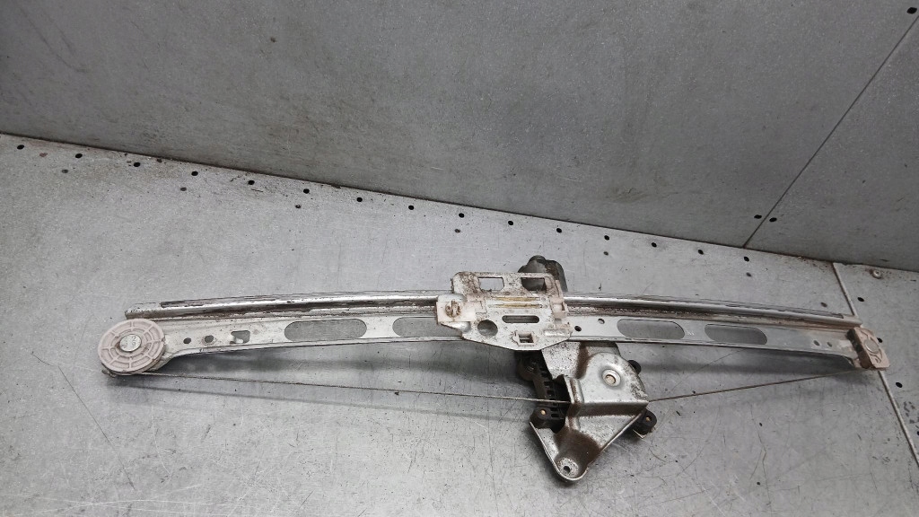 Подъемник левое  перед mercedes benz a-klasa w 168 1.7cdi 97-01r в Украине