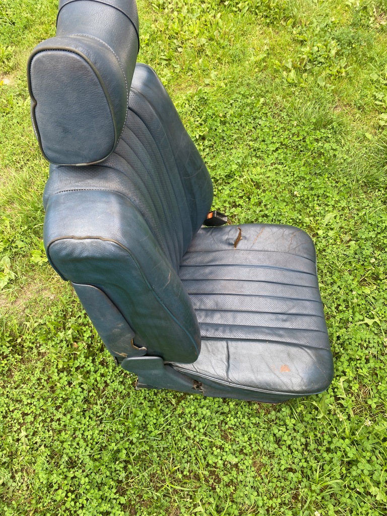 фото №5, Салон сидіння заднє сидіння спинка mercedes w116 se sel