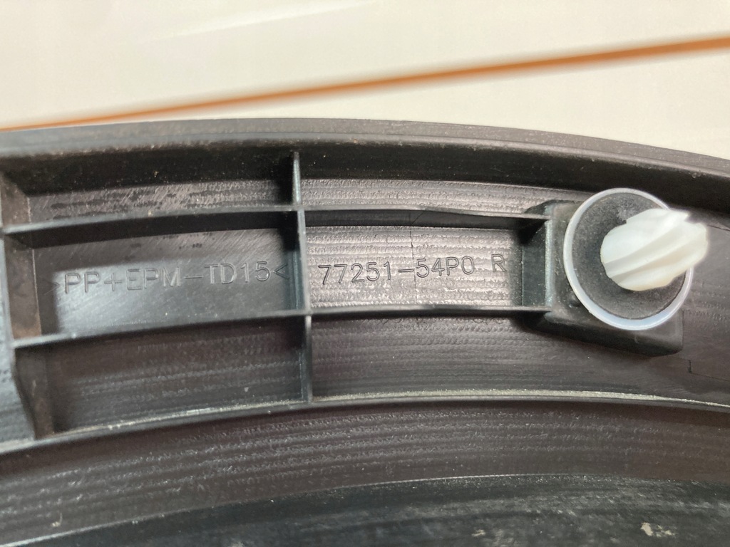 фото №9, Молдинг крыла правая задняя suzuki vitara iii 3