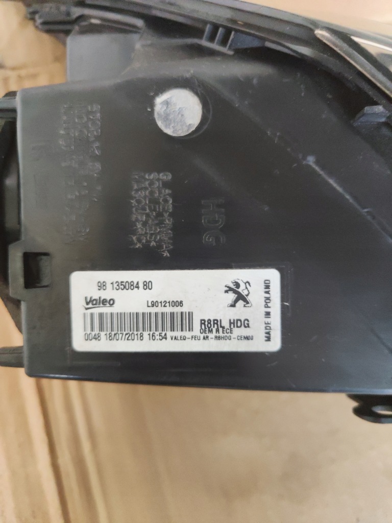 Peugeot 508 2 рестайлинг  led фара правый  правая  задний в Украине