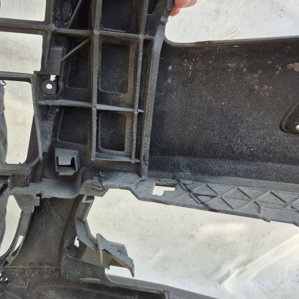 Audi q7 1 1 4l s-line 05-09 бампер перед передній sprysk pdc Оригінал