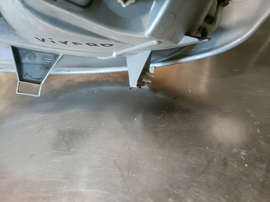 фото №9, Лампа правий перед europa renault trafic 01-06 7700311372