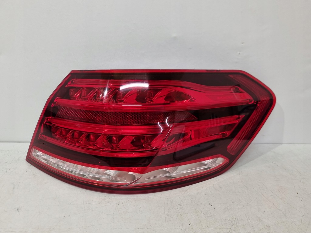 фото №1, Лампа задняя правая mercedes w212 lift a2129060803