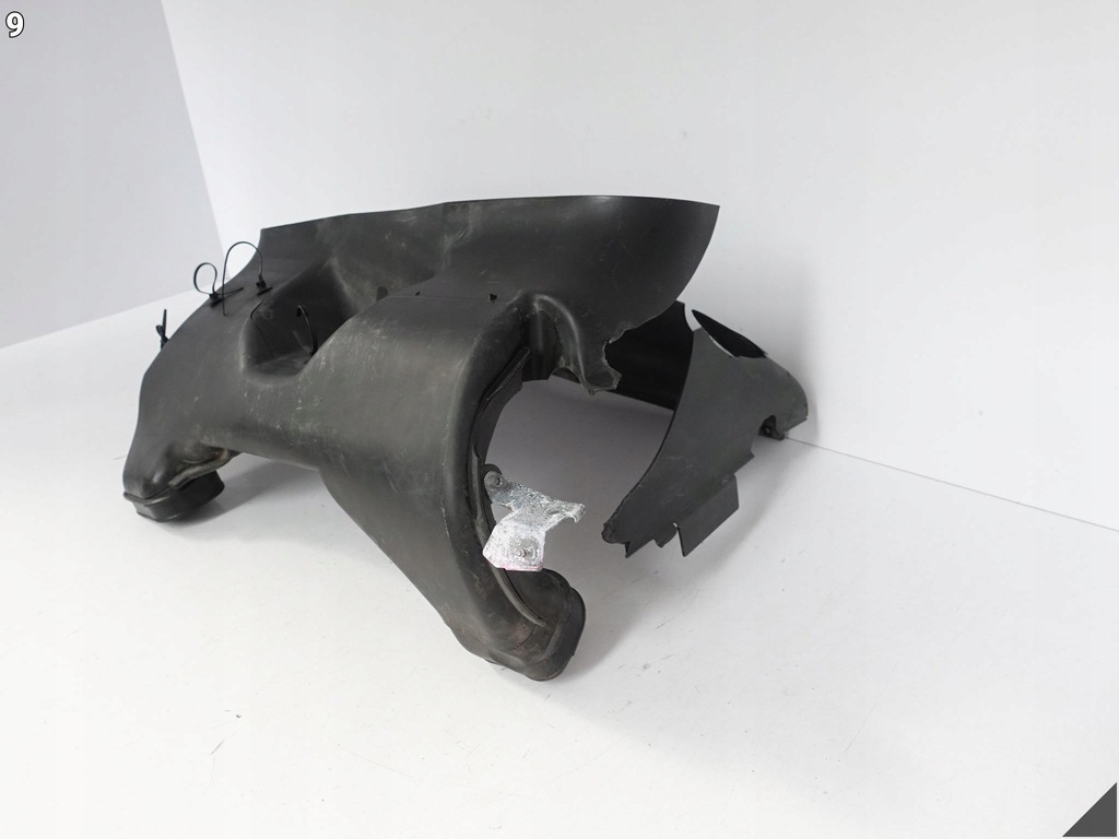 фото №10, Maserati granturismo m145 07-19 впуск воздуховод воздуха радиатора перед