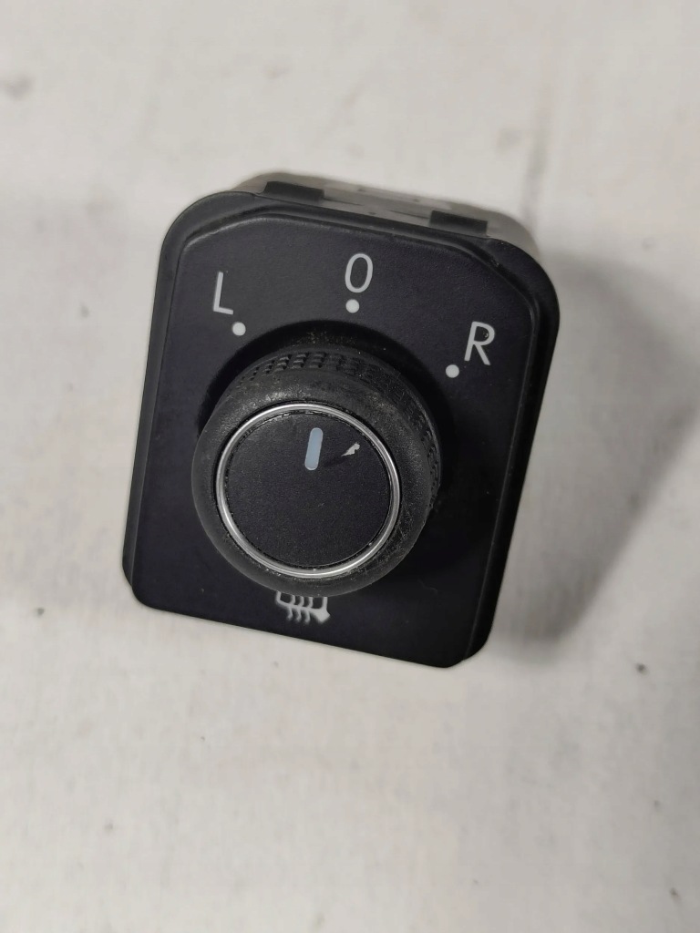 фото №1, Vw passat b8 панель керування перемикач дзеркал оригінал