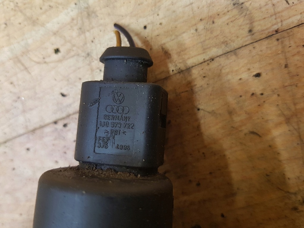 фото №3, Помпа омывателя vw passat b5