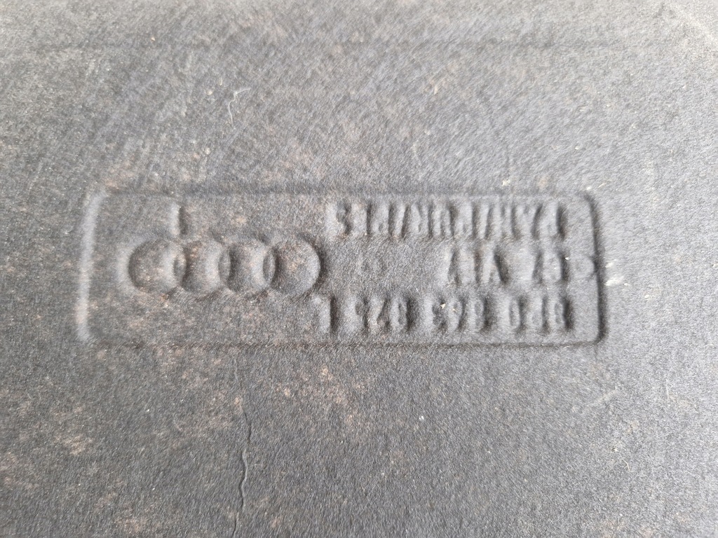 фото №15, Шумоізоляція підкрилок капот audi a3 8p lift 8p0863825l