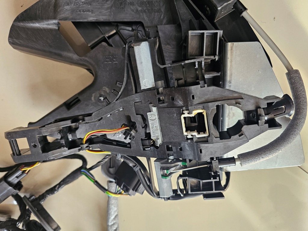 фото №8, Volvo оригінальний номер 31253923 замок двері volvo xc60 07-18r