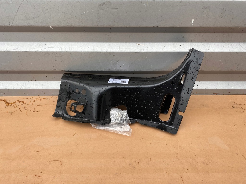 фото №1, Volkswagen golf vii обшивка поперечина заднього ліва панель фари 5g6813332