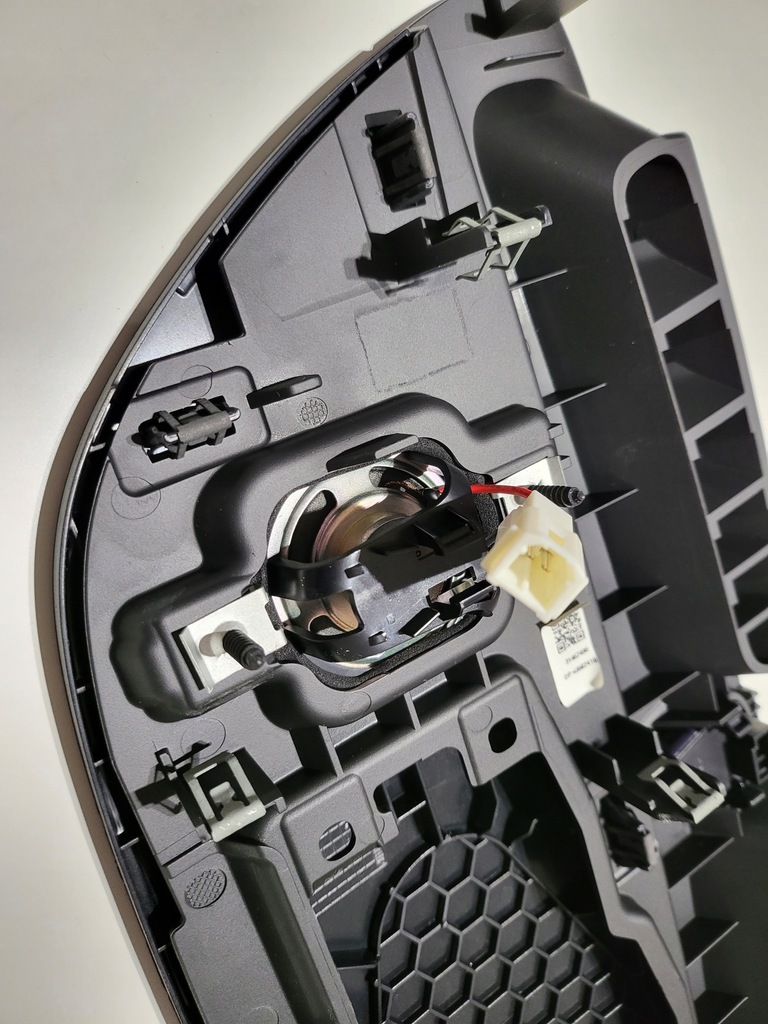 фото №4, Захист, накладка центральна volvo v60 2019r.