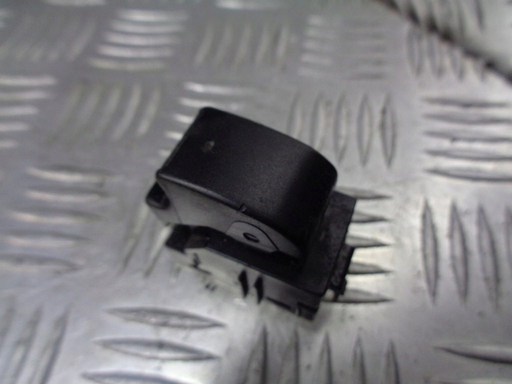 фото №1, Кнопка переключатель стекло toyota avensis t25