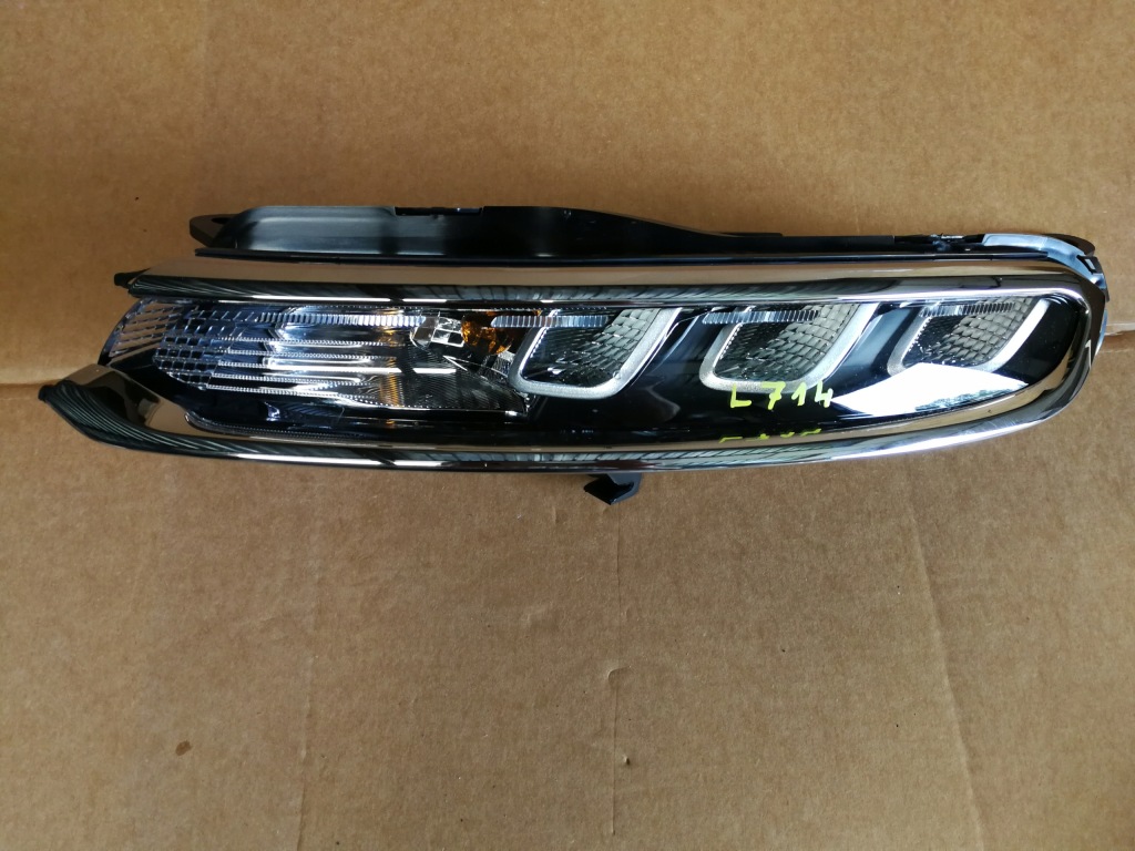 Купити Citroen c3 3 16- фара ліва ліхтар drl ліва перед led 9823313080