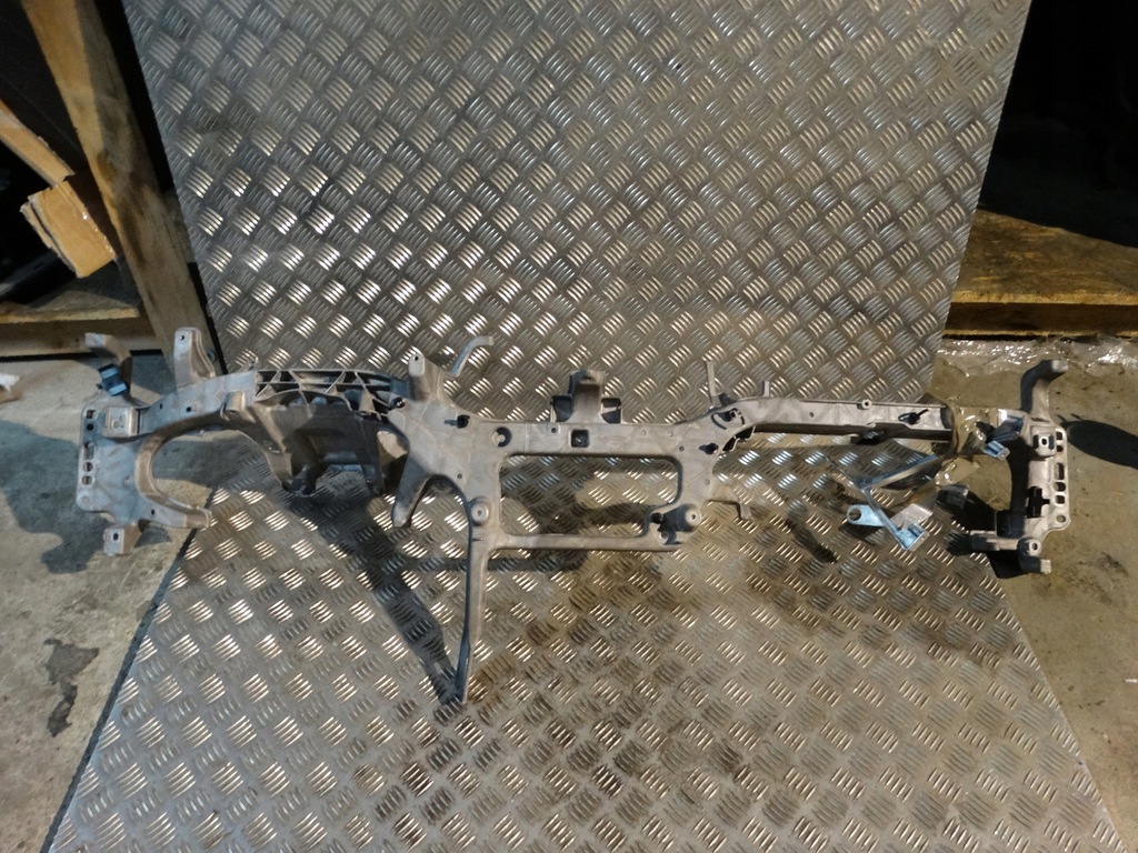 фото №1, Idealny каркас балка консоли mercedes w223 1