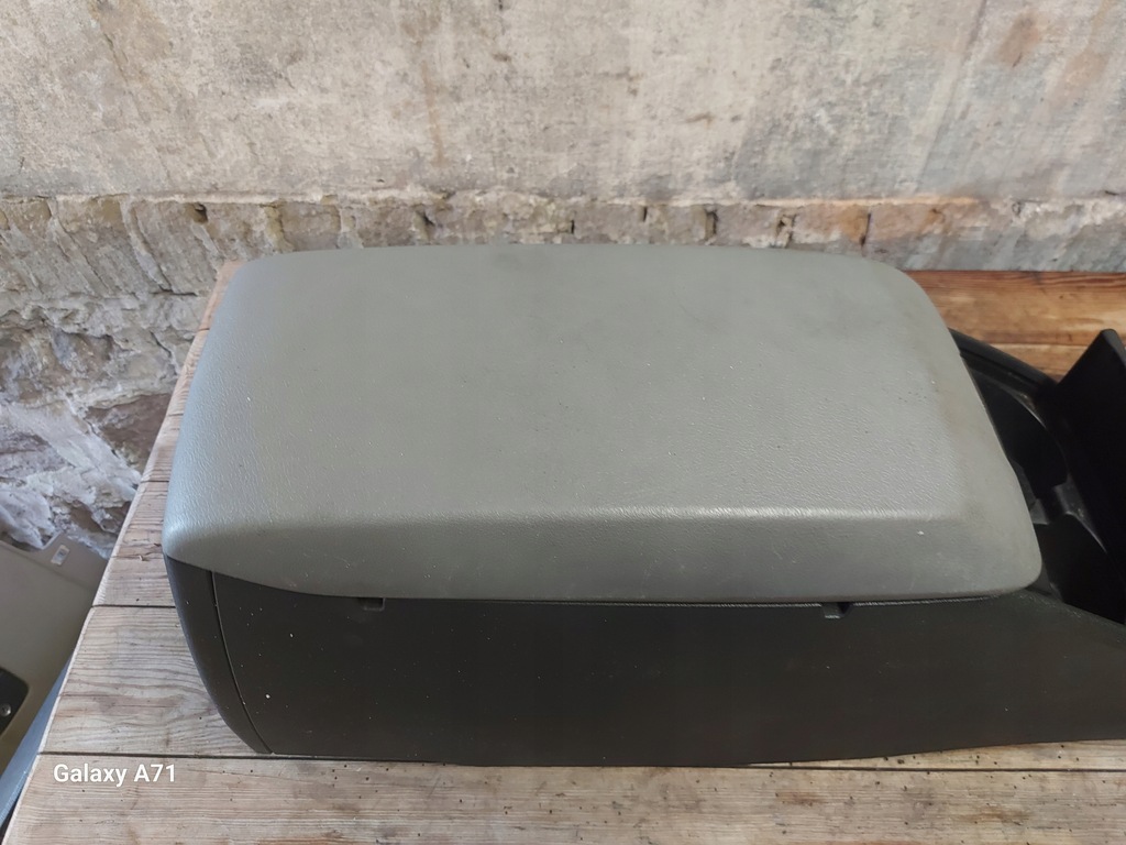 фото №6, Підлокітник тунель chrysler 300c