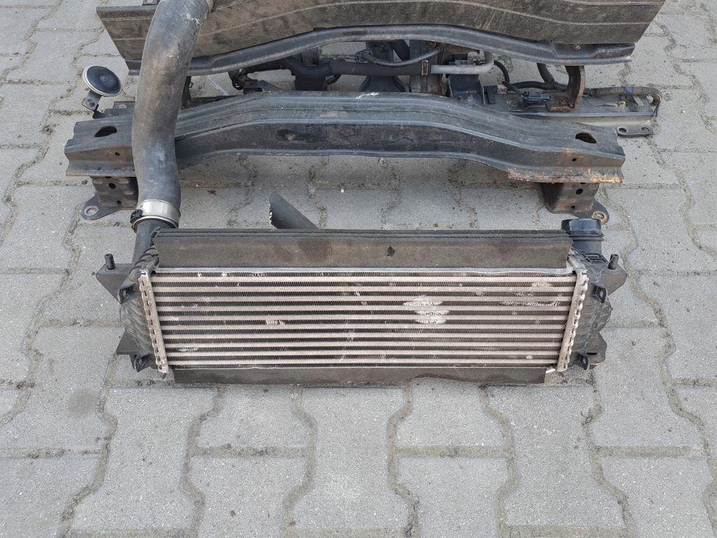 фото №6, Nissan navara d23 2.d pas перед радиатор комплект