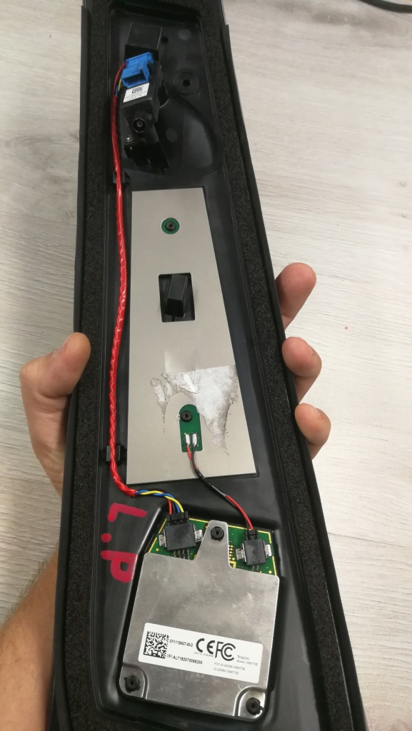 Камера бічна скляний блок двигуна tesla s 1109253-00-g Ціна