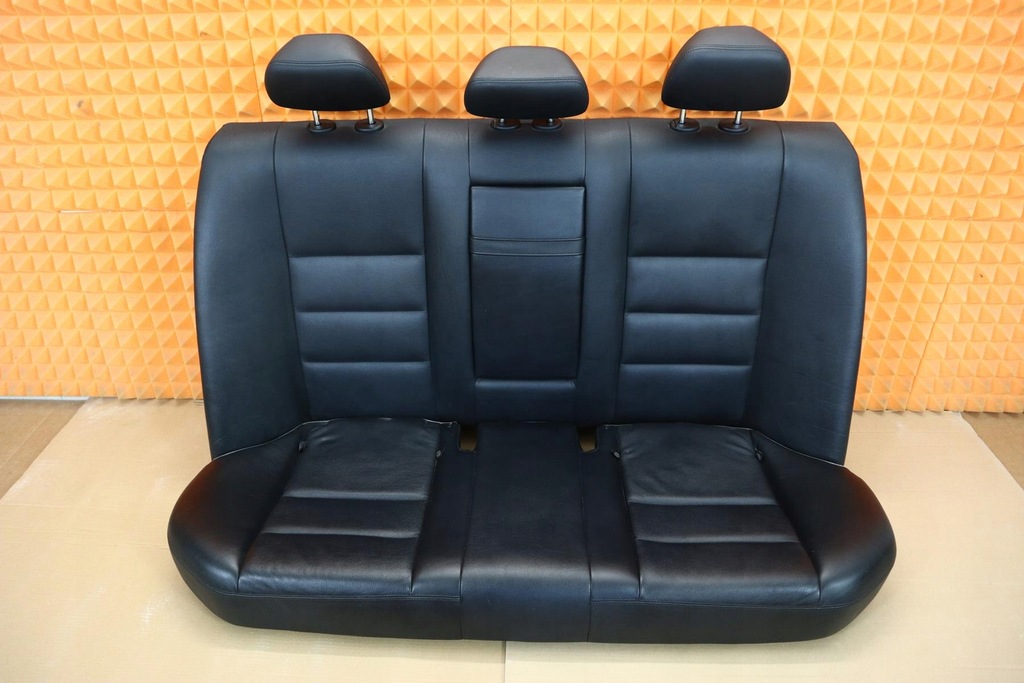 фото №1, Mercedes w204 заднє сидіння задня задня sedan