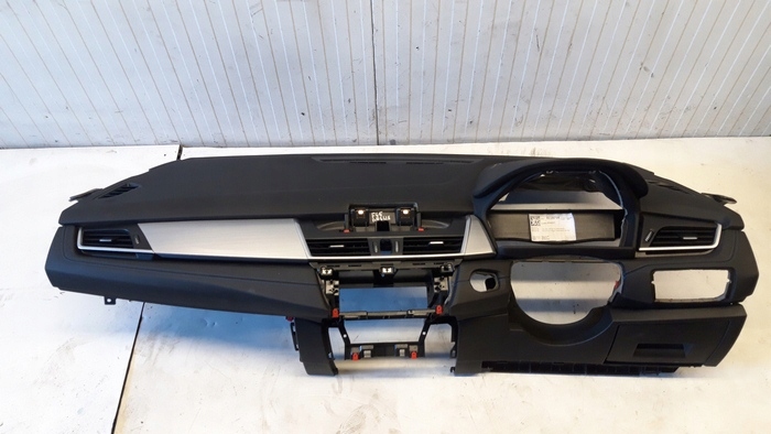 фото №1, Bmw 2 f45 приборная панель консоль uk