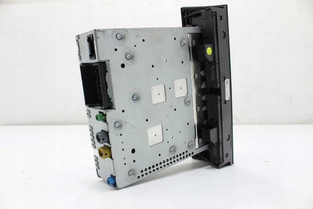 фото №8, Считыватель мультимедийный 8r1035666c audi a5 8t lift