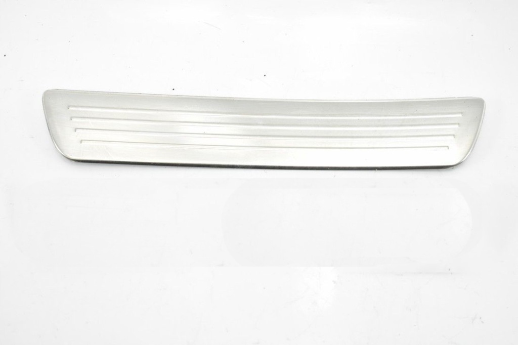 Купить Mercedes c117 w176 w246 накладка  накладка порога  правый  задний a2466800435