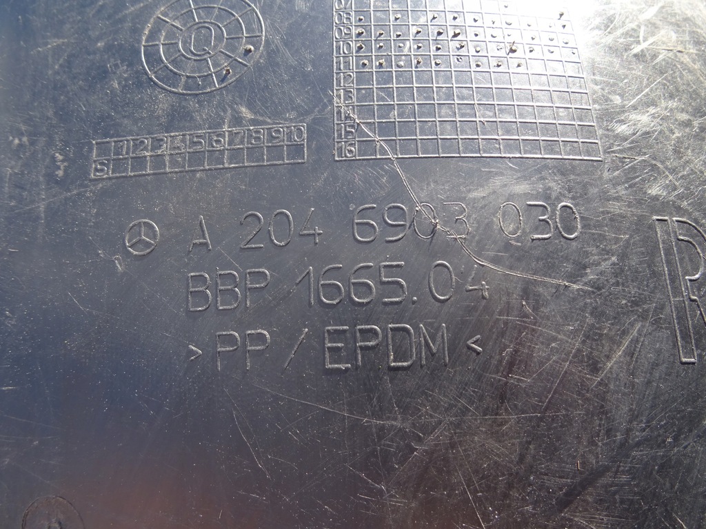 фото №8, Подкрылок задняя правое a2046903030 mercedes glk x204