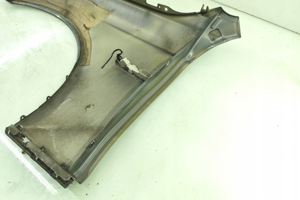 Крыло  передний правый  bmw 5 f10 a52 2.0l дизель 135kw 2011 Оригинал