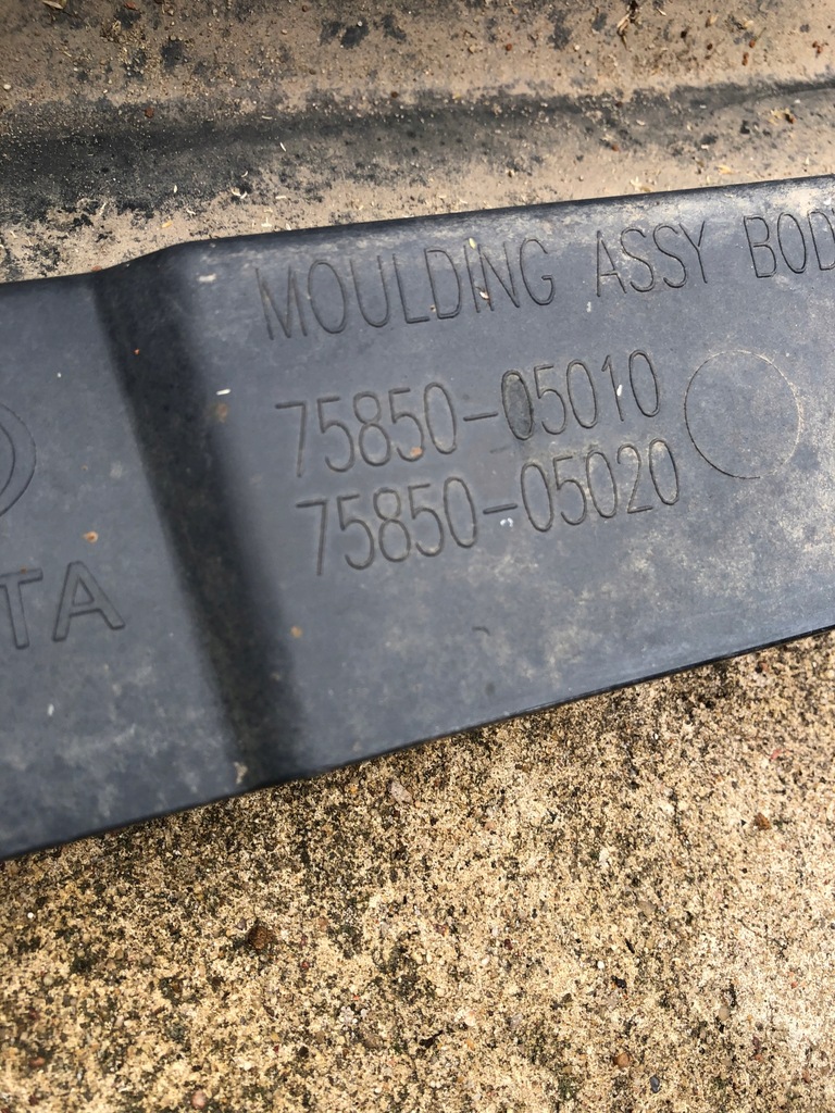 фото №5, Toyota avensis t-27 накладки накладки порог пороги