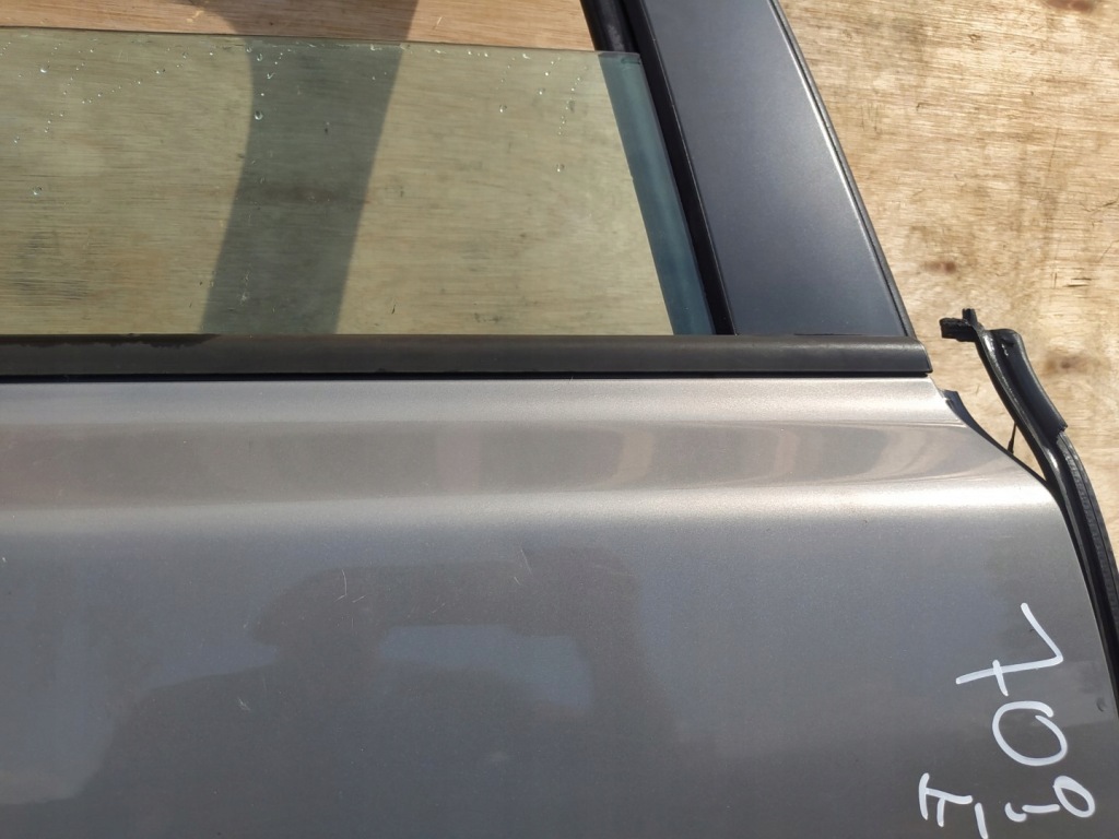 Volvo v50 2 универсал дверь задняя правый  462-46 Киев