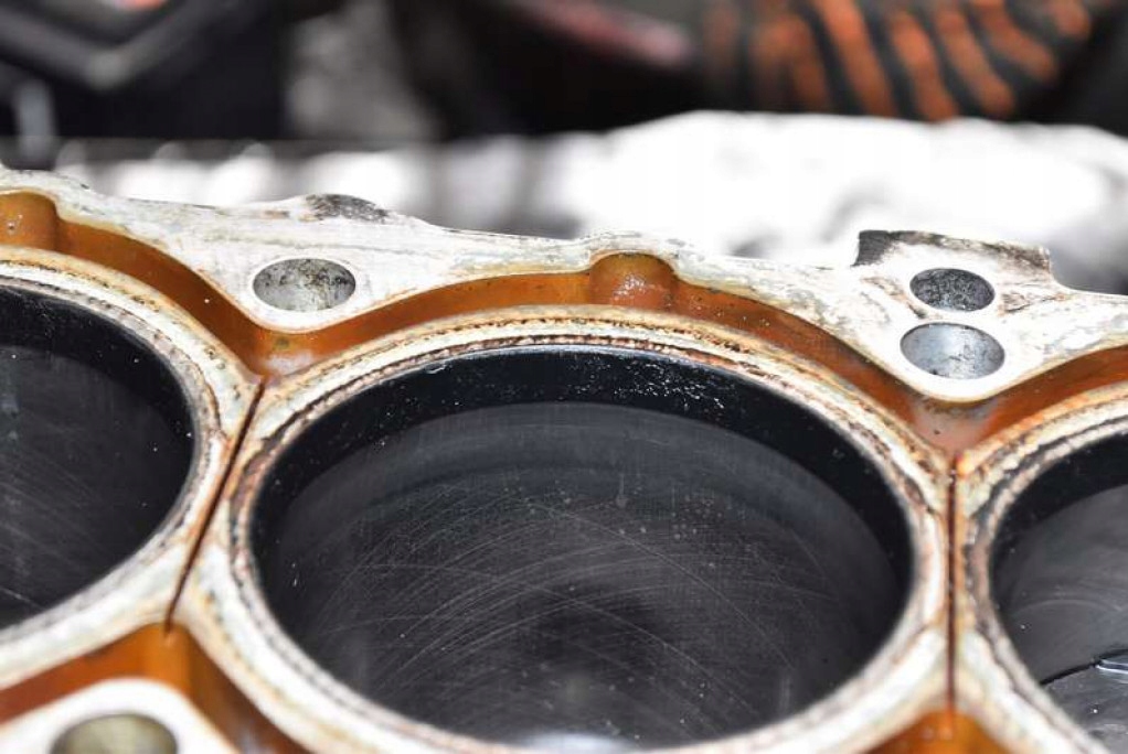 фото №14, Блок dół двигуна wał d5244t volvo v70 2 ii 2.4 d5 185 km 04-08