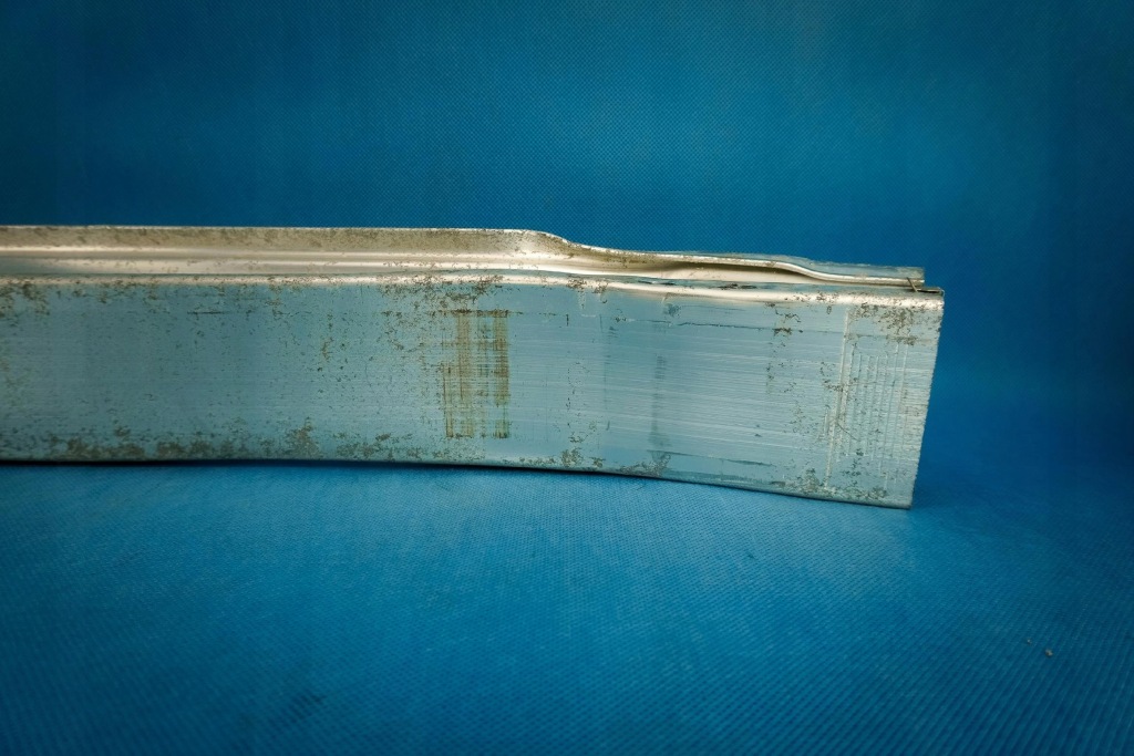 Балка бампера перед audi a4 8k a5 рестайлинг  8k0807113f Киев