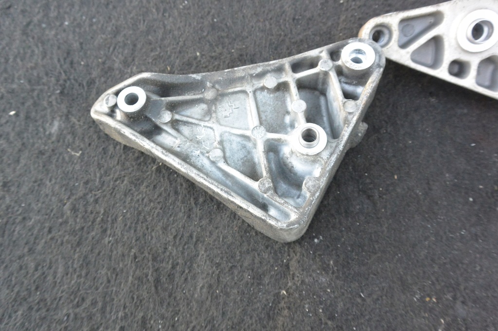 фото №10, Кронштейн двигателя kpl 3.0b maserati quattroporte ghibli