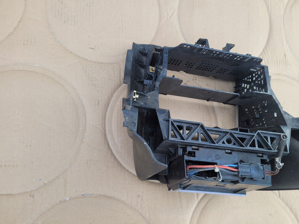 фото №6, Корзина кишеня рамка середня радіо консолі панелі audi a3 8l lift