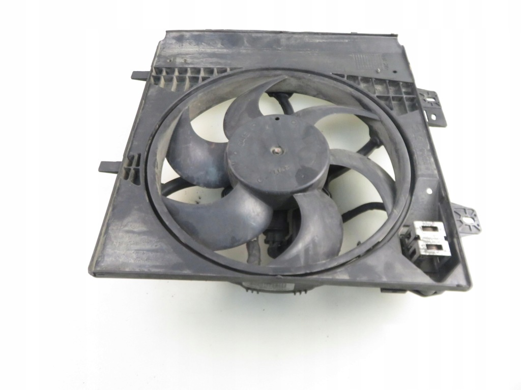 Вентилятор радиатора peugeot 207 1.6 16v Киев