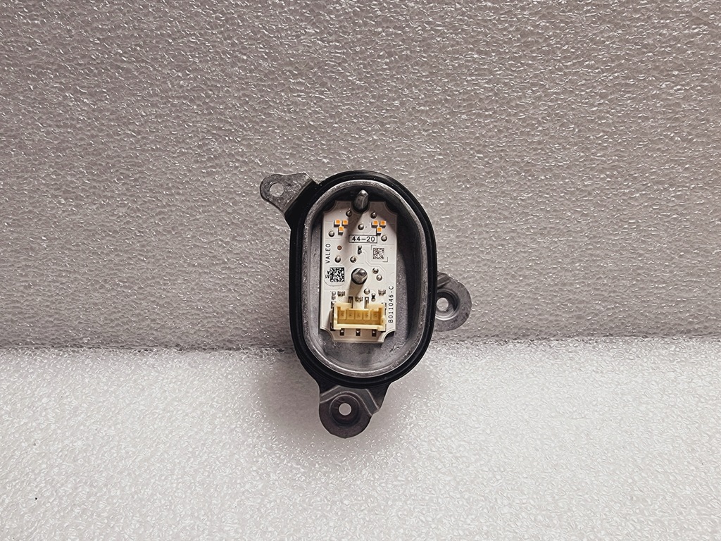 фото №1, Модуль jeż led vw arteon левый 90094669