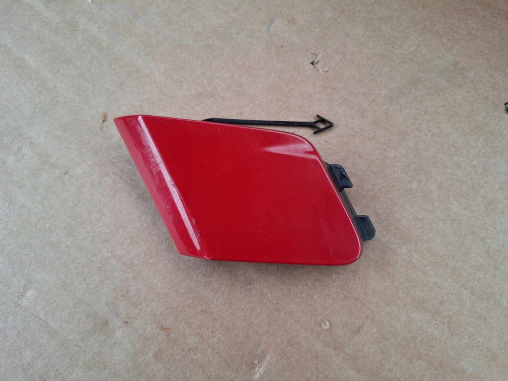 фото №1, Заглушка фаркоп бампера перед audi a4 b9 rs4 lift