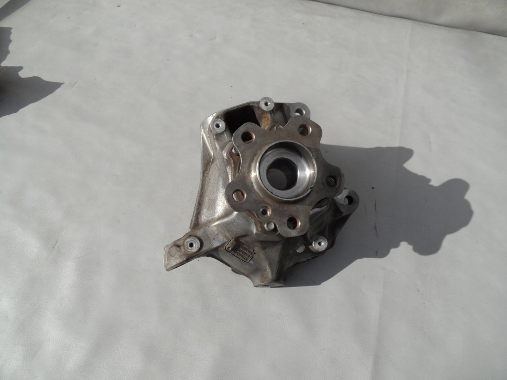 фото №1, Поворотний кулак ступиця лівий перед bmw x3 x4 g01 g02