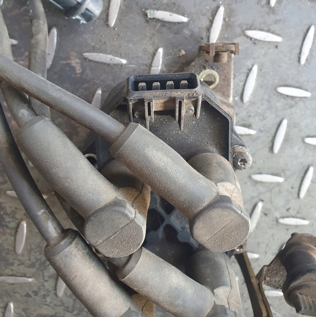 фото №2, Катушка зажигания peugeot 306 1.6 0221503006