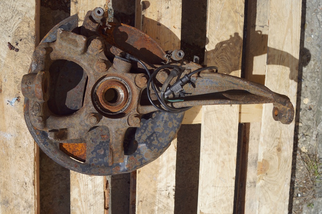 фото №4, Поворотный кулак левый перед land rover discovery iii