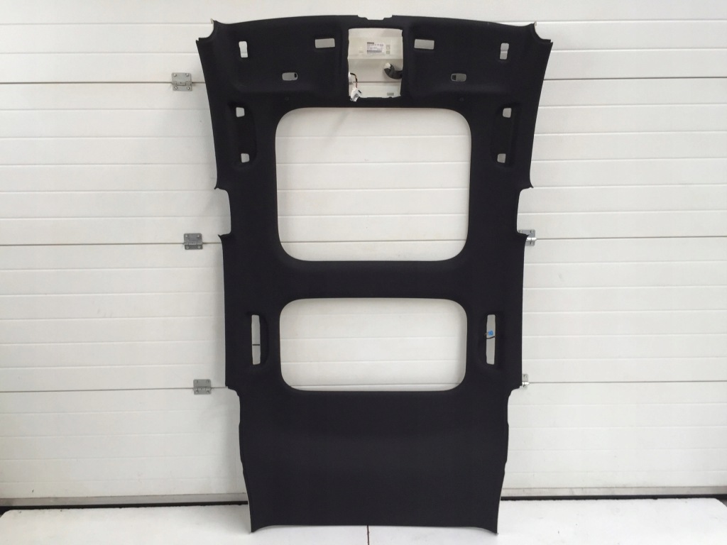 фото №1, Mercedes b w247 2020 потолок панорама крыша