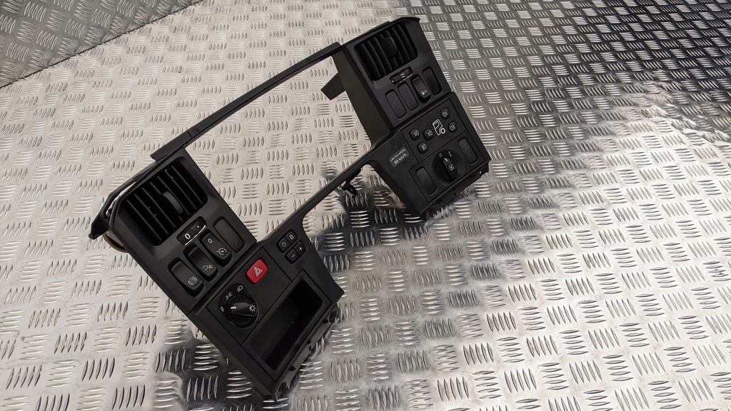 фото №3, Панель element панель приладів scania r