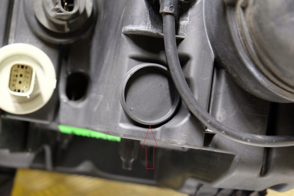 фото №10, Dodge durango 2014- фара лампа світла ксенон з led права usa