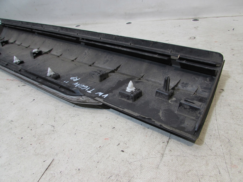 фото №11, Молдинг дверь правая перед volkswagen tiguan ii