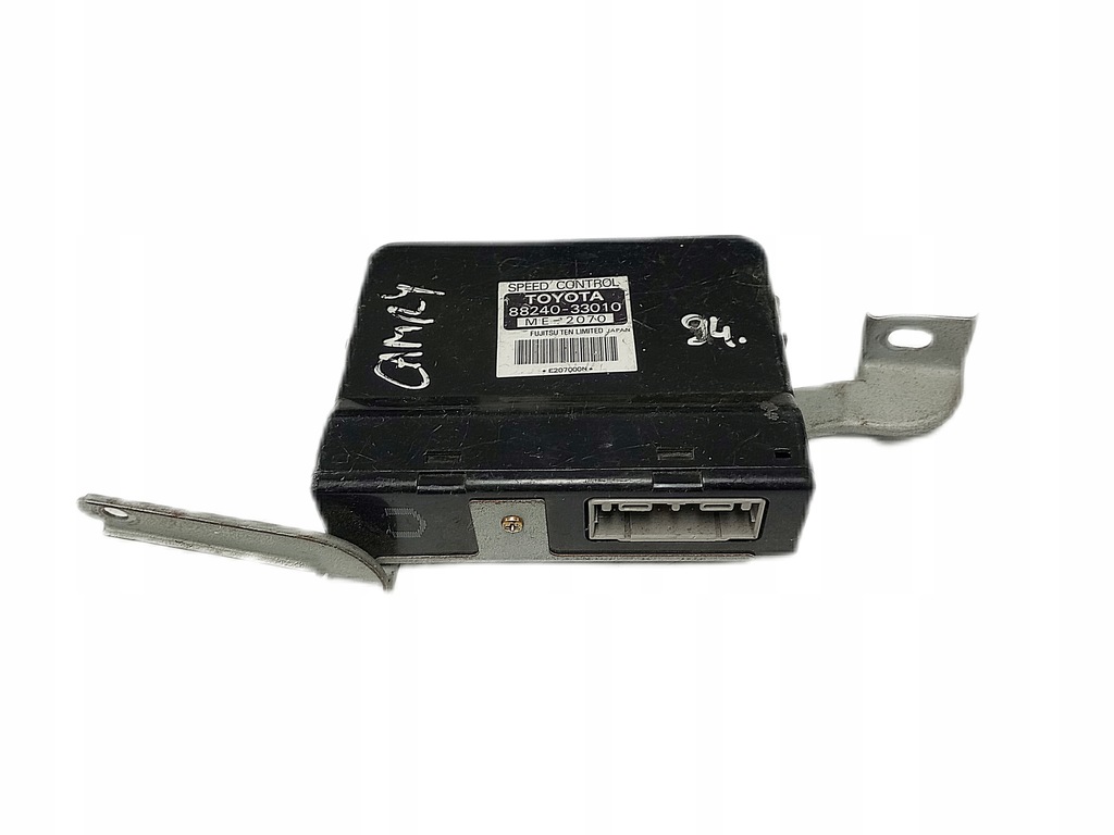 фото №1, Toyota camry модуль блок управления 88240-33010 europa