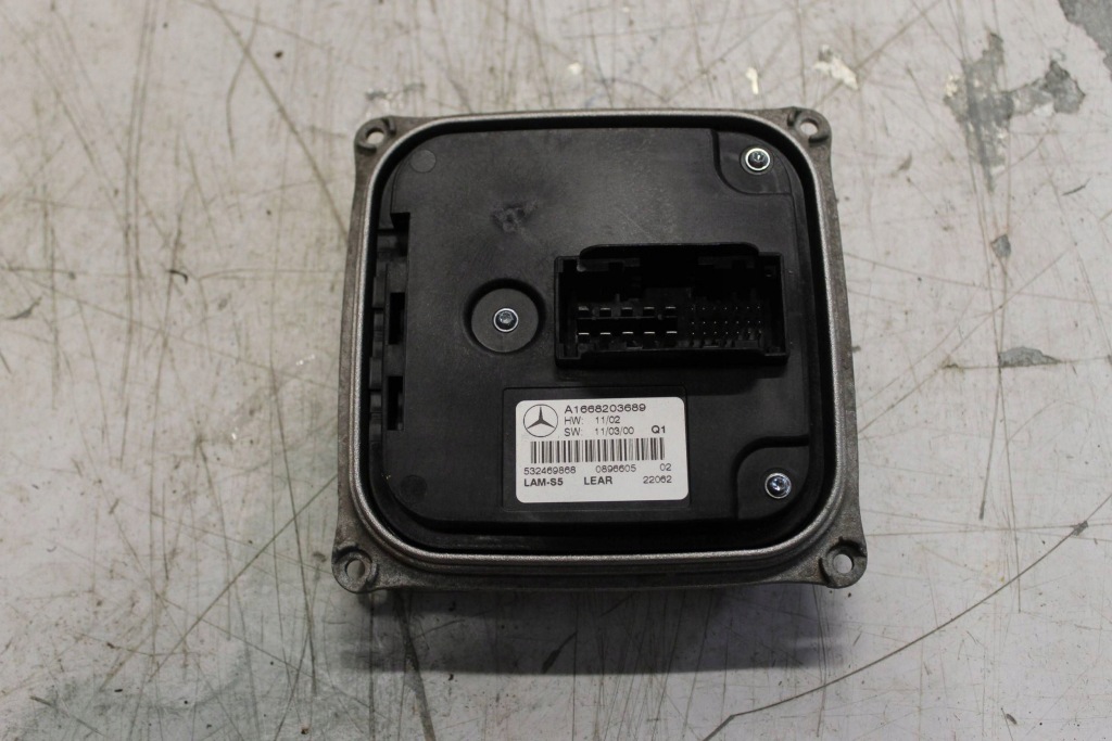 Купити Перетворювач ксенон модуль лампи світла mercedes ml w166 a1668203689
