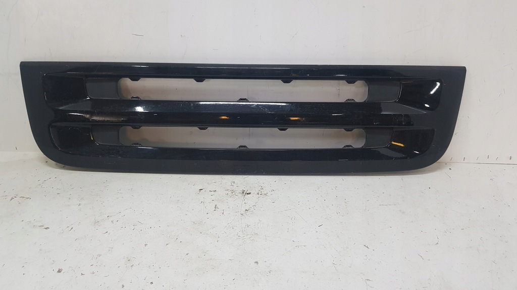 фото №1, Решётка радиатора лавка решётка радиатора нижняя кабины scania r 1882390